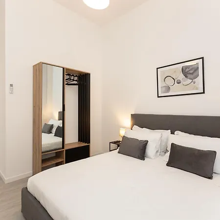 Constance Terrace By In Roma