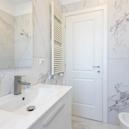 Constance Terrace By In Roma