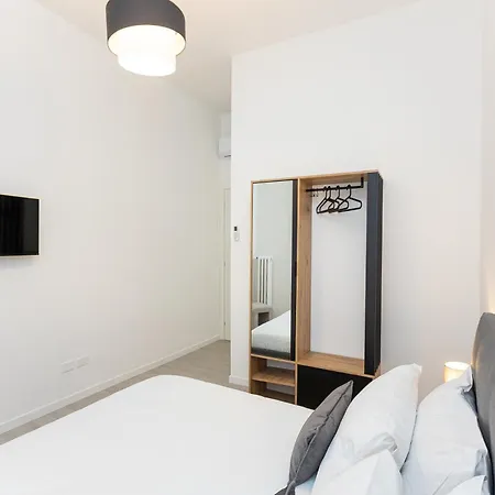 Constance Terrace By In Apartment *